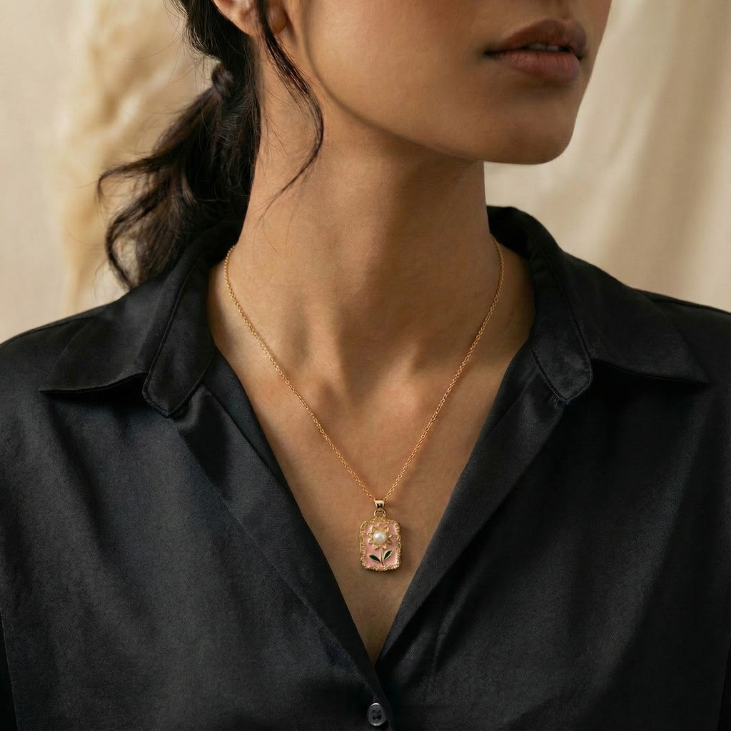 Flower Rectangle Necklace