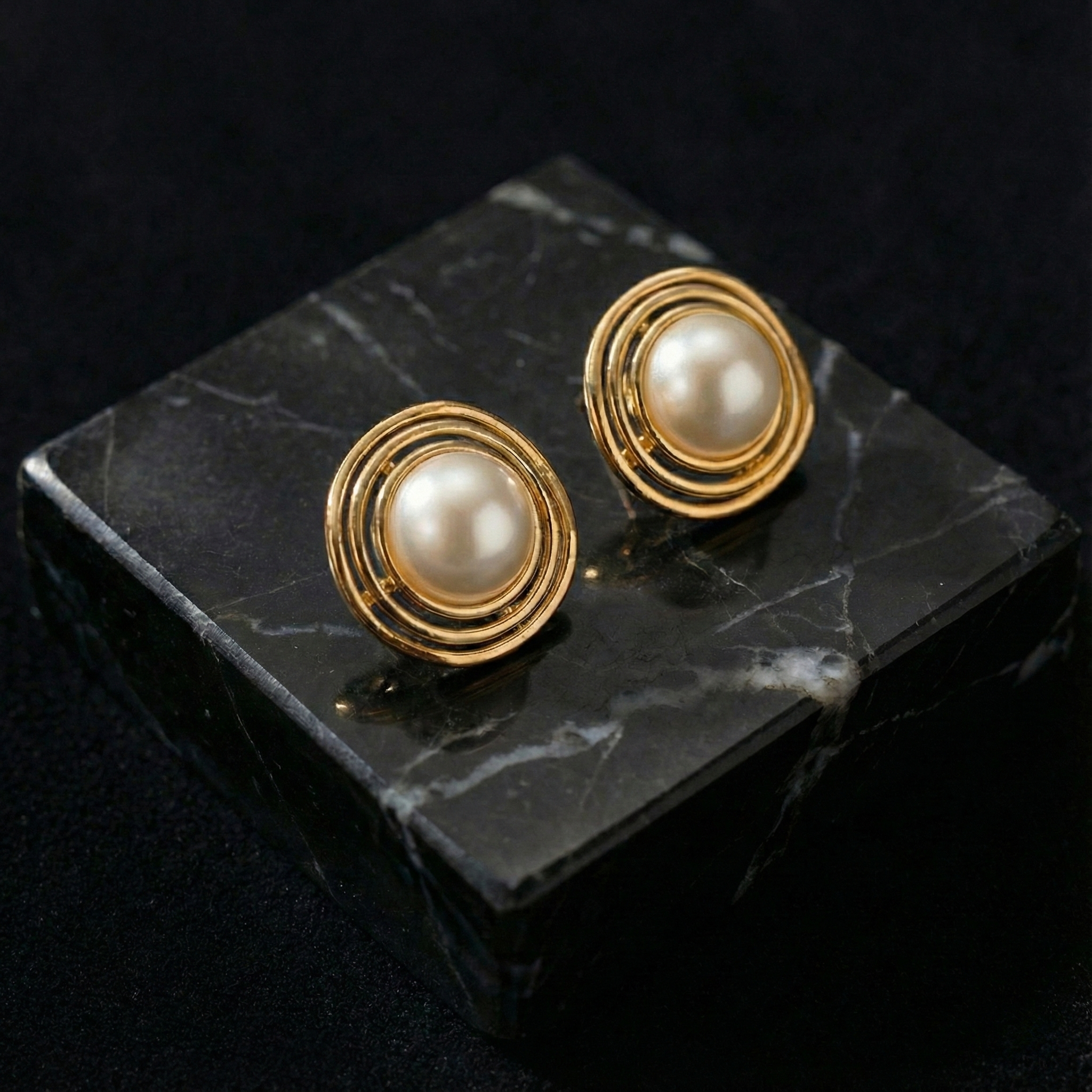 Pearl Orbit Studs Earring